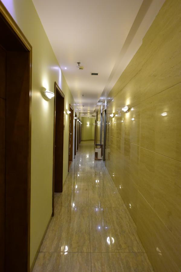 Hotel H - Sandhill Hotels Private Limited อานันด์ ภายนอก รูปภาพ